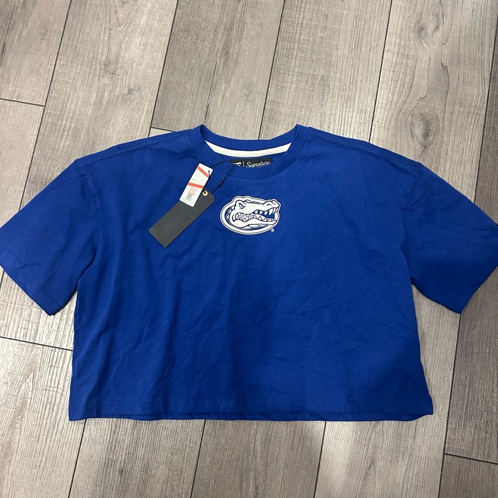 NWT UF Gators crop top. Loose fit. Super cute